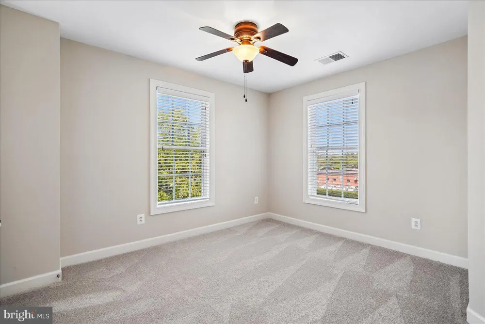848 W GLEBE ROAD Alexandria, VA 22305