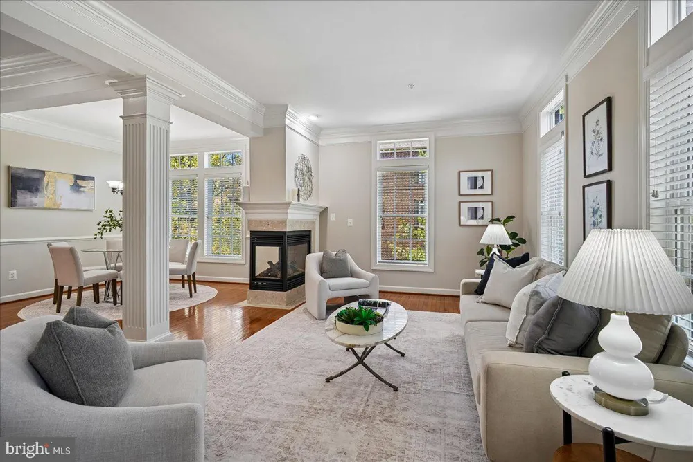 848 W GLEBE ROAD Alexandria, VA 22305