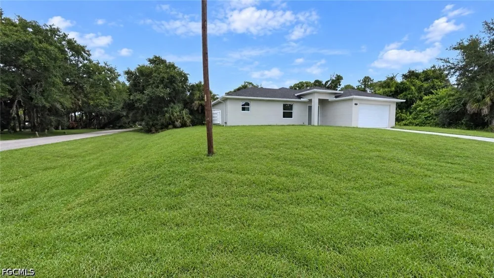 E 8th Street Lehigh Acres, FL 33972