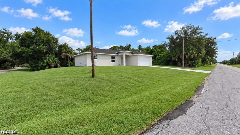 E 8th Street Lehigh Acres, FL 33972
