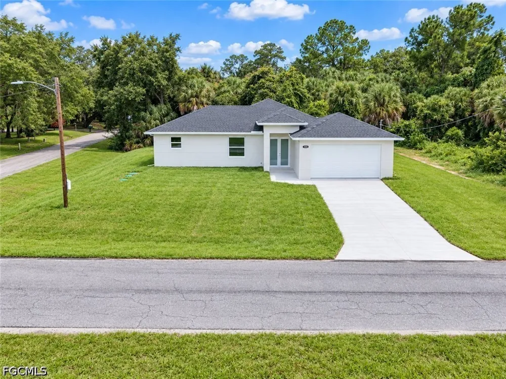 E 8th Street Lehigh Acres, FL 33972