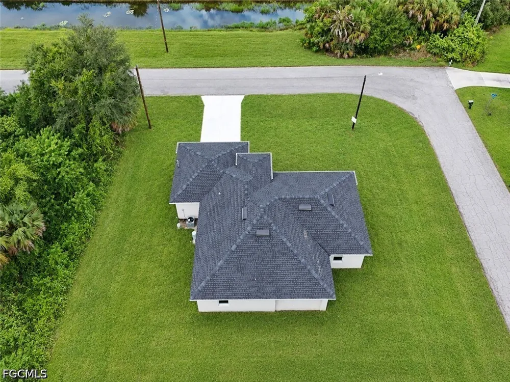 E 8th Street Lehigh Acres, FL 33972