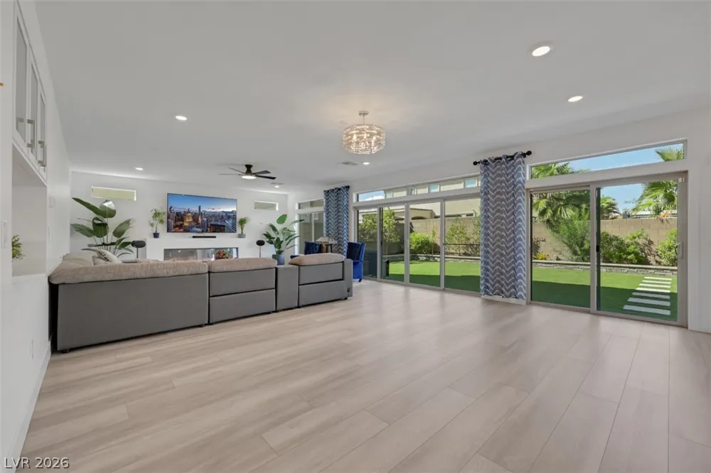7320 Grace Estate Avenue Las Vegas, NV 89113