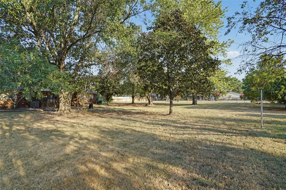 8809 176th East Avenue Owasso, OK 74055