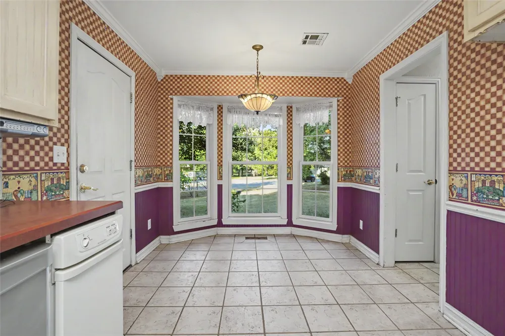 8809 176th East Avenue Owasso, OK 74055