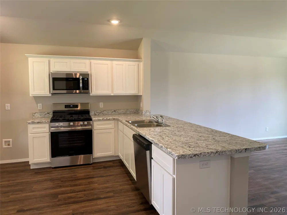 16432 S 85th Avenue E Bixby, OK 74008