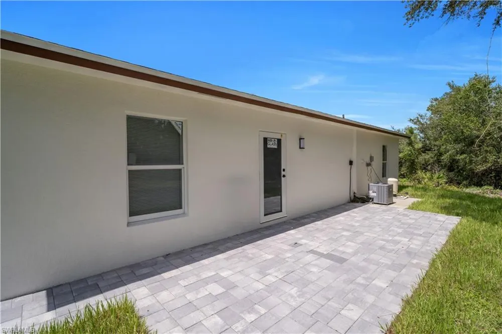 227 Narcissus Avenue S Lehigh Acres, FL 33974