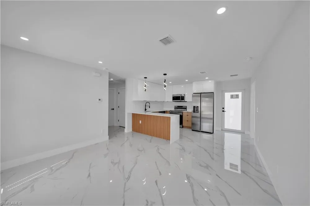 227 Narcissus Avenue S Lehigh Acres, FL 33974