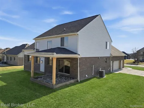 35689 WINDRIDGE DRIVE
