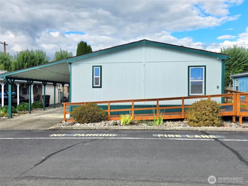 8 Heritage Boulevard Longview, WA 98632