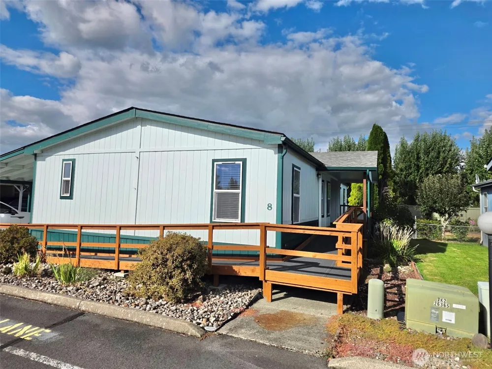 8 Heritage Boulevard Longview, WA 98632
