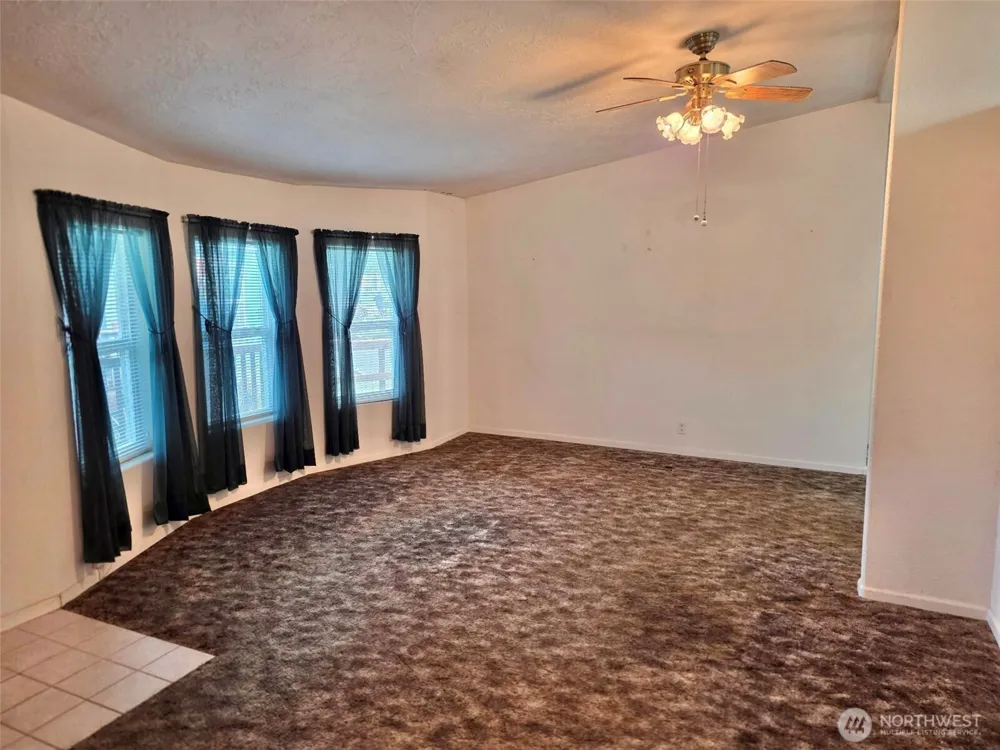 8 Heritage Boulevard Longview, WA 98632