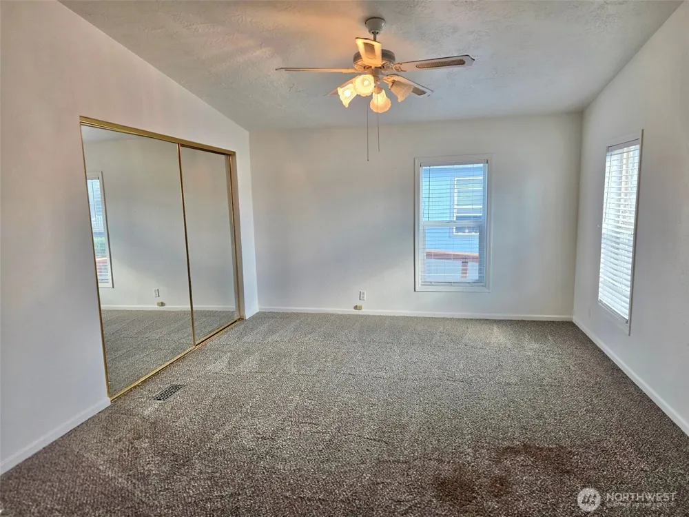 8 Heritage Boulevard Longview, WA 98632