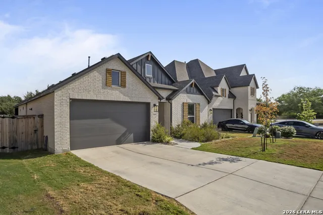 1307 Malou Mill San Antonio, TX 78224