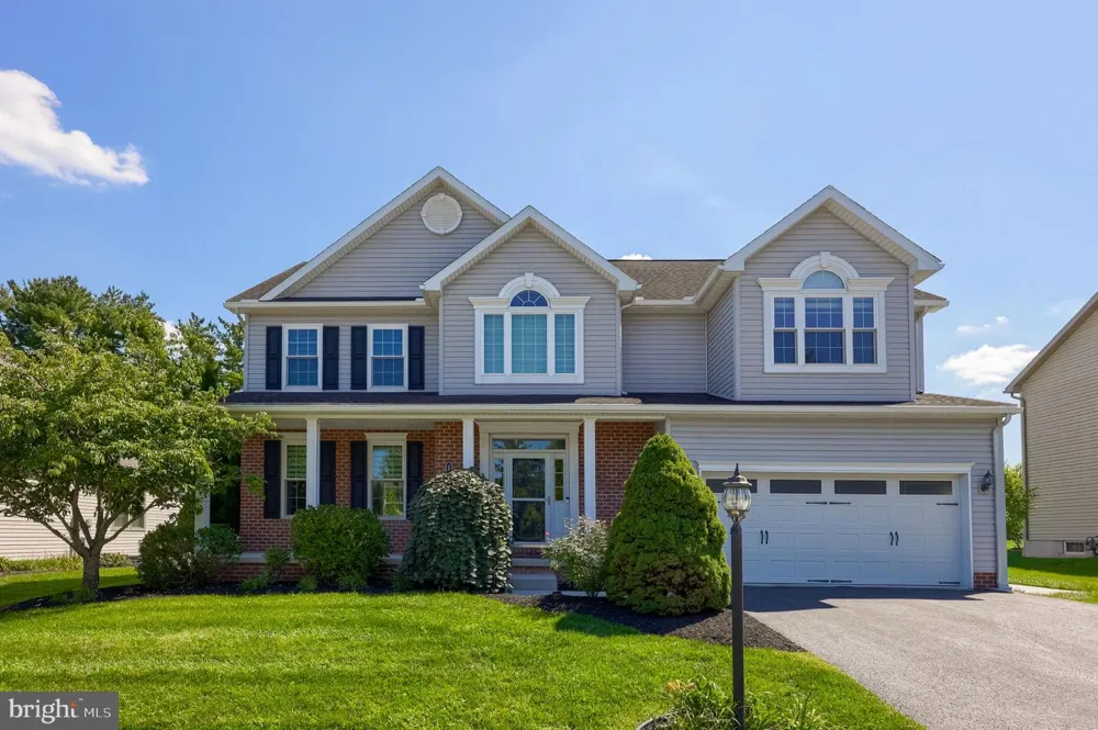 1404 FARM CROSS WAY York, PA 17408