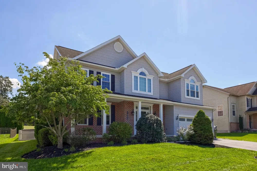 1404 FARM CROSS WAY York, PA 17408
