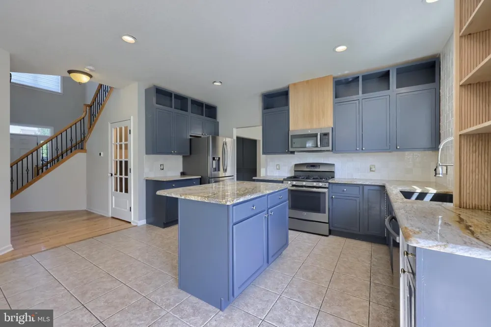 1404 FARM CROSS WAY York, PA 17408