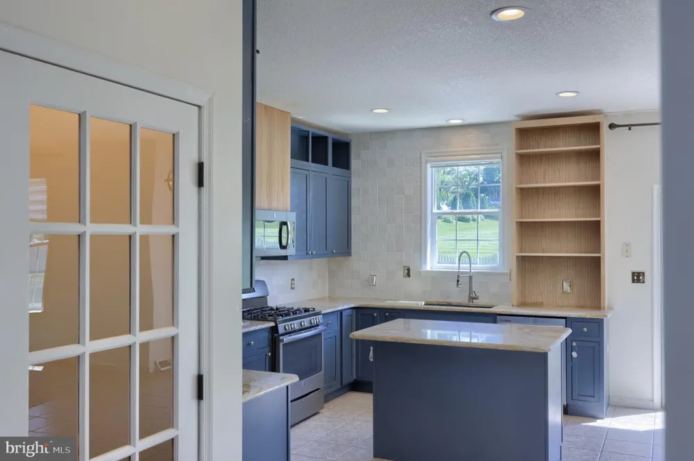 1404 FARM CROSS WAY York, PA 17408