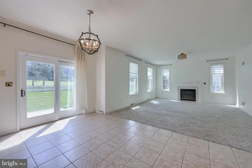 1404 FARM CROSS WAY York, PA 17408