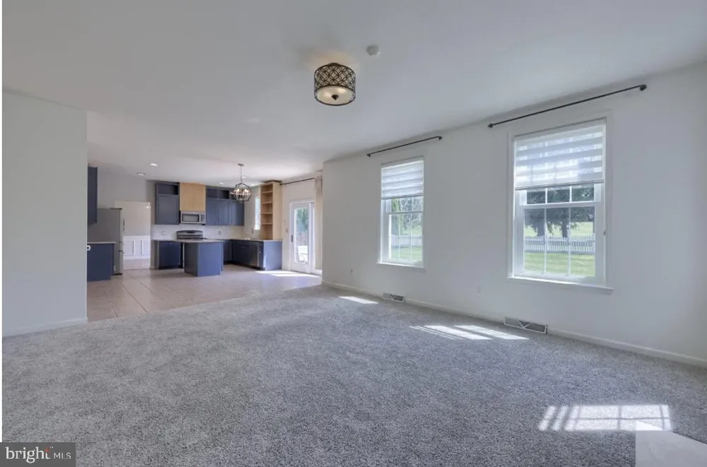 1404 FARM CROSS WAY York, PA 17408