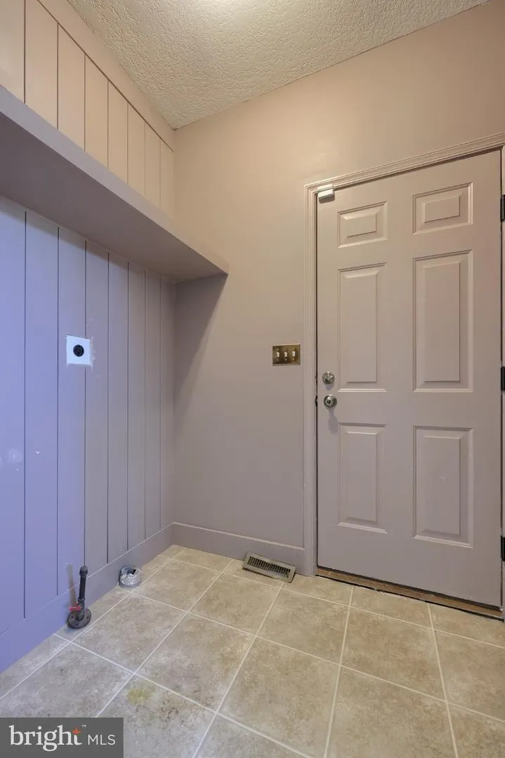 1404 FARM CROSS WAY York, PA 17408