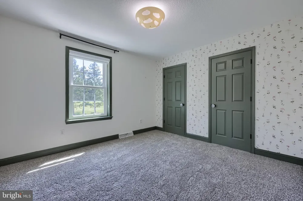 1404 FARM CROSS WAY York, PA 17408