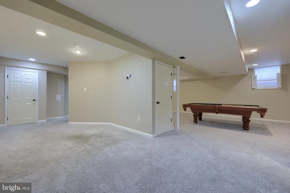 1404 FARM CROSS WAY York, PA 17408