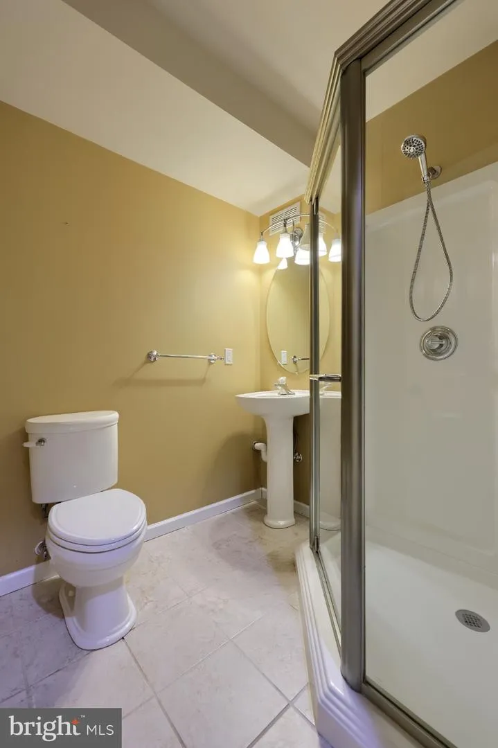 1404 FARM CROSS WAY York, PA 17408