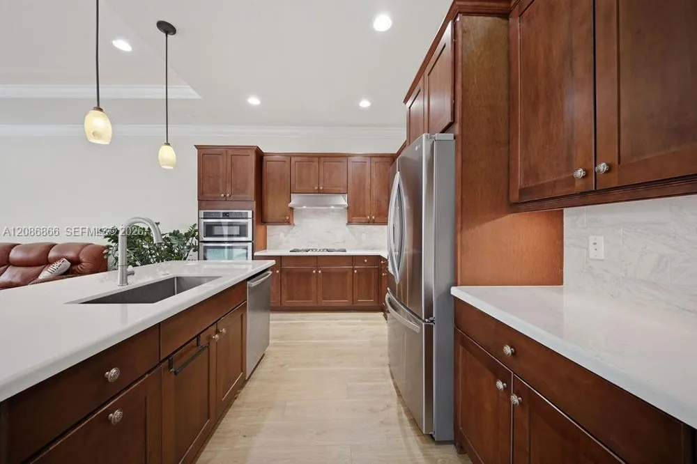 8055 NW 117th Way Parkland, FL 33076