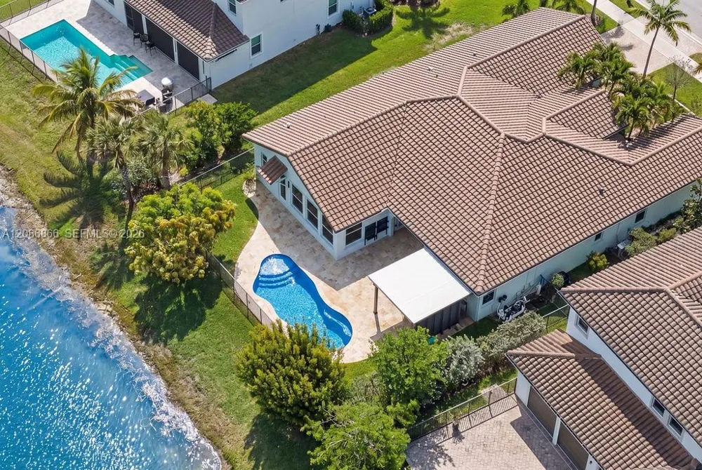 8055 NW 117th Way Parkland, FL 33076