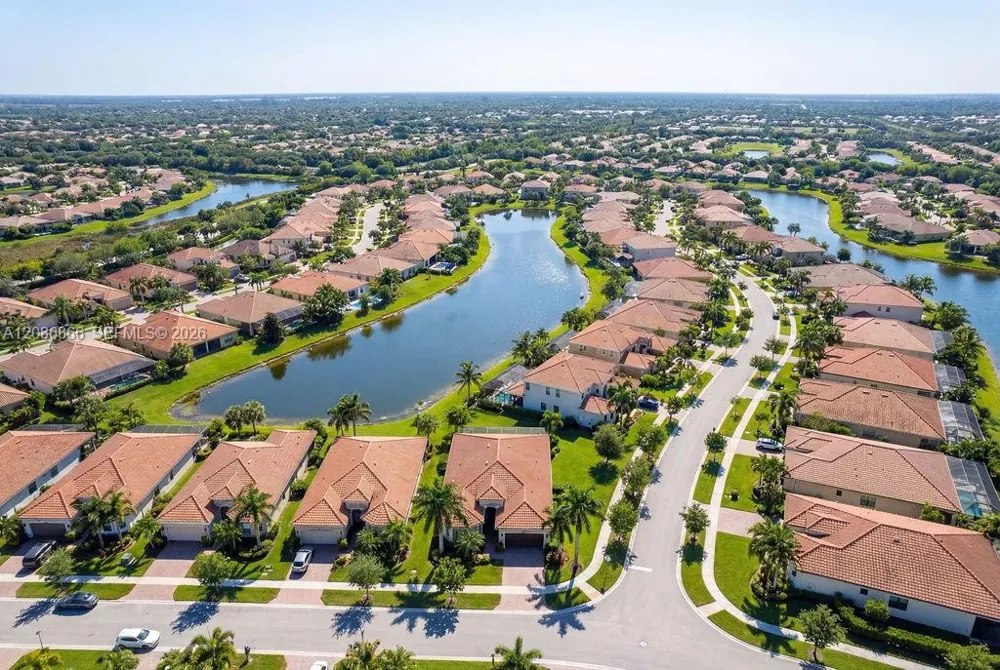 8055 NW 117th Way Parkland, FL 33076