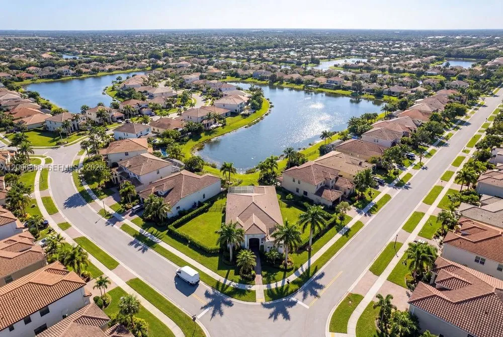 8055 NW 117th Way Parkland, FL 33076