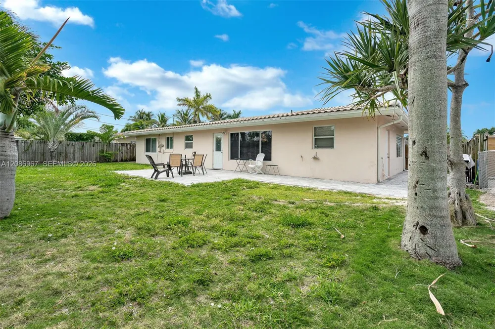 1031 SE 14th Dr Deerfield Beach, FL 33441