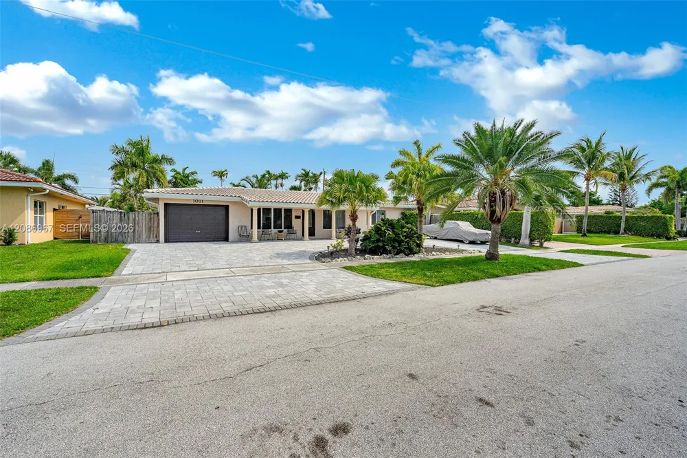 1031 SE 14th Dr Deerfield Beach, FL 33441