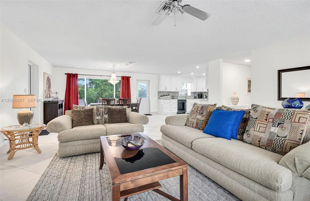 1031 SE 14th Dr Deerfield Beach, FL 33441
