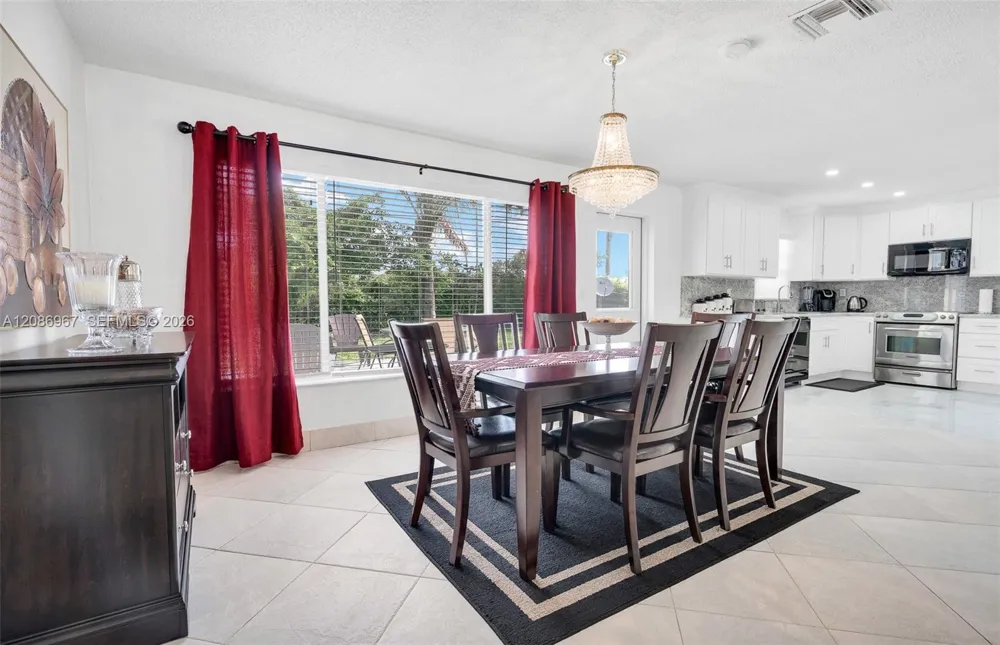1031 SE 14th Dr Deerfield Beach, FL 33441