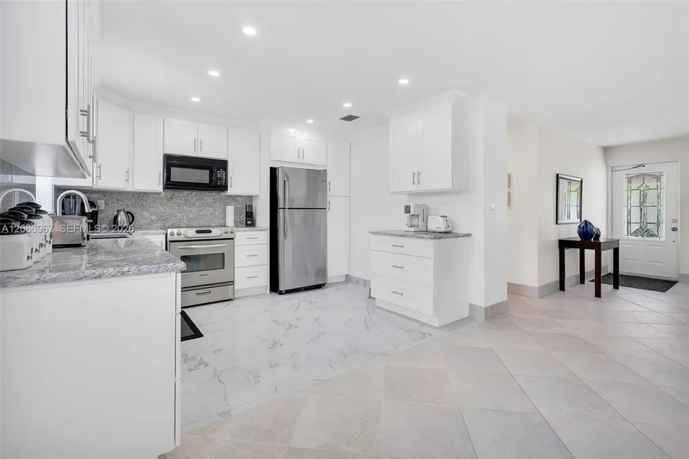 1031 SE 14th Dr Deerfield Beach, FL 33441