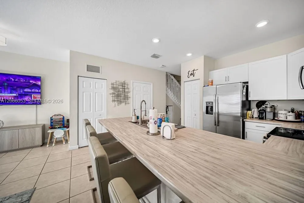 10657 W 32nd Ln Hialeah, FL 33018