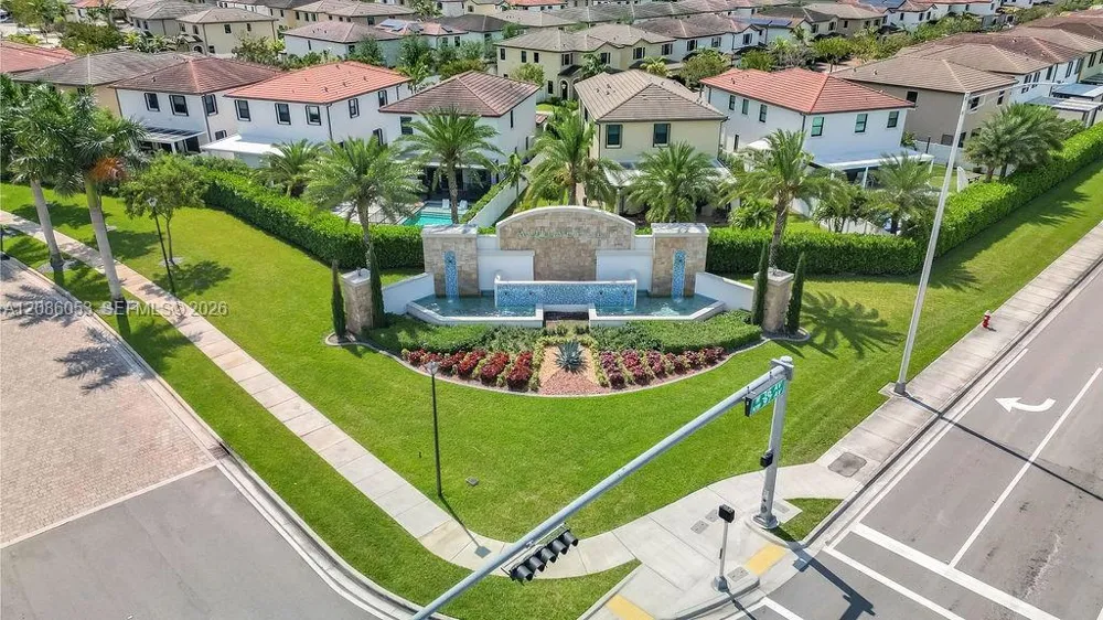 10657 W 32nd Ln Hialeah, FL 33018