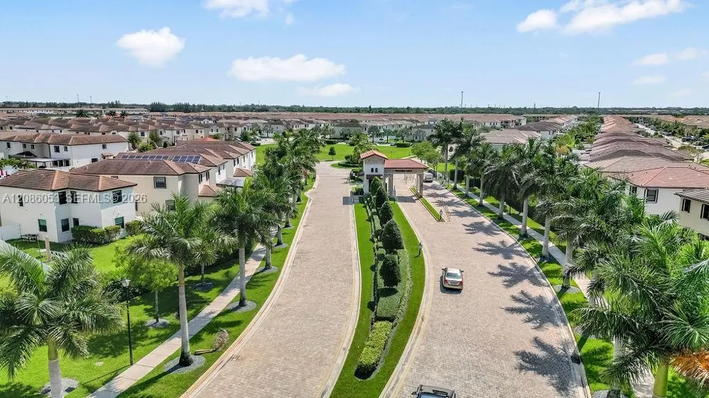 10657 W 32nd Ln Hialeah, FL 33018