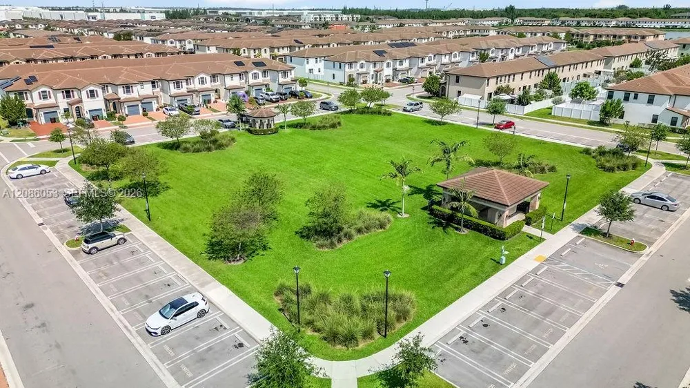 10657 W 32nd Ln Hialeah, FL 33018