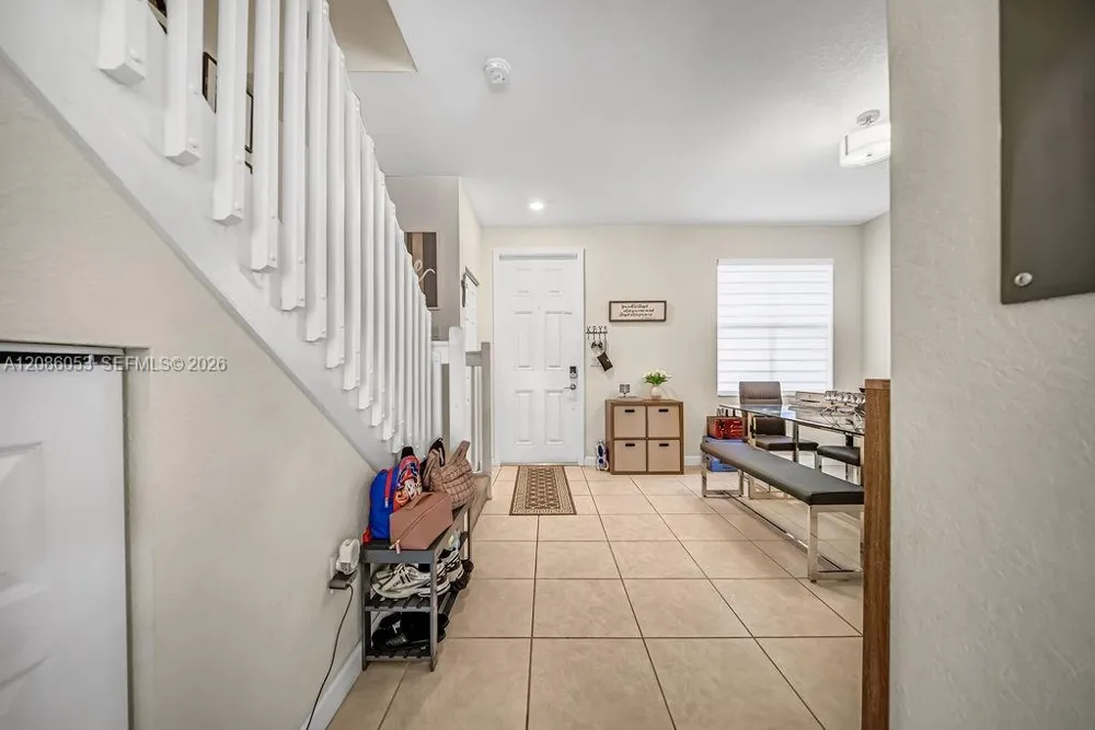 10657 W 32nd Ln Hialeah, FL 33018