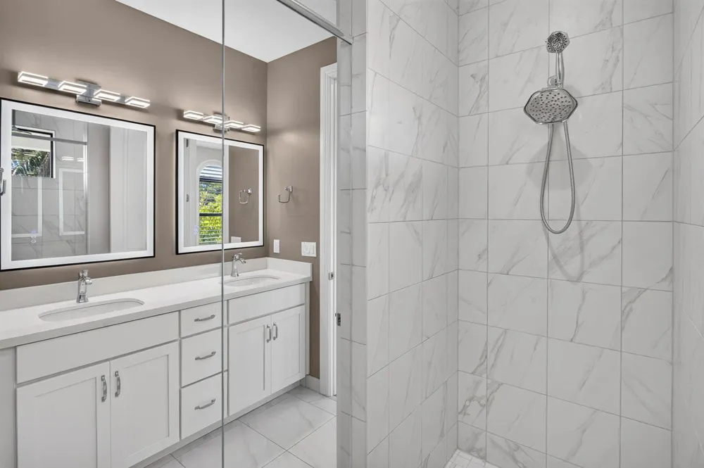 608 Windward Circle S Boynton Beach, FL 33435