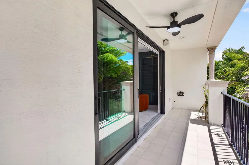 608 Windward Circle S Boynton Beach, FL 33435