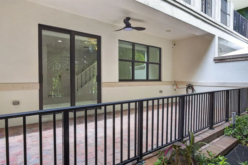 608 Windward Circle S Boynton Beach, FL 33435