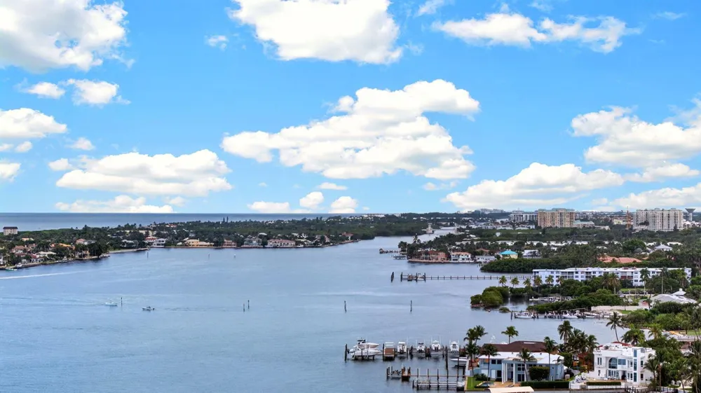 608 Windward Circle S Boynton Beach, FL 33435
