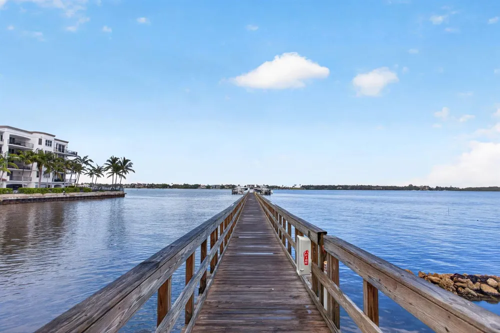 608 Windward Circle S Boynton Beach, FL 33435