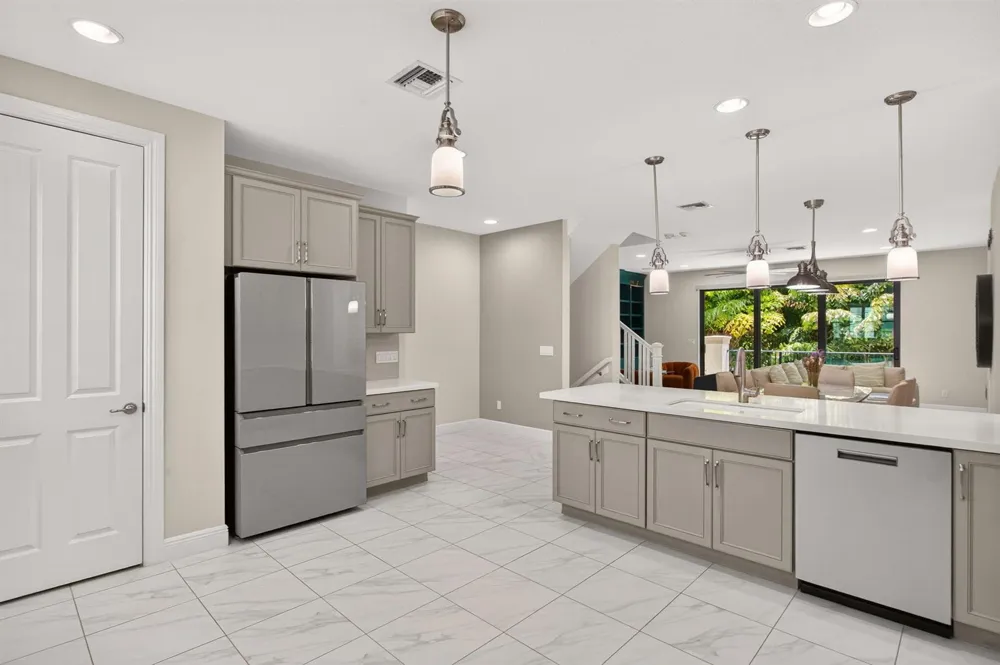 608 Windward Circle S Boynton Beach, FL 33435
