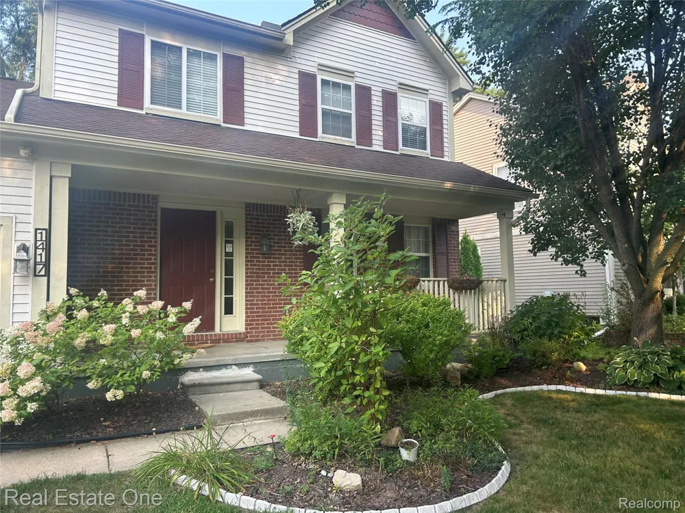 1417 Pond View Court Wixom City, MI 48393