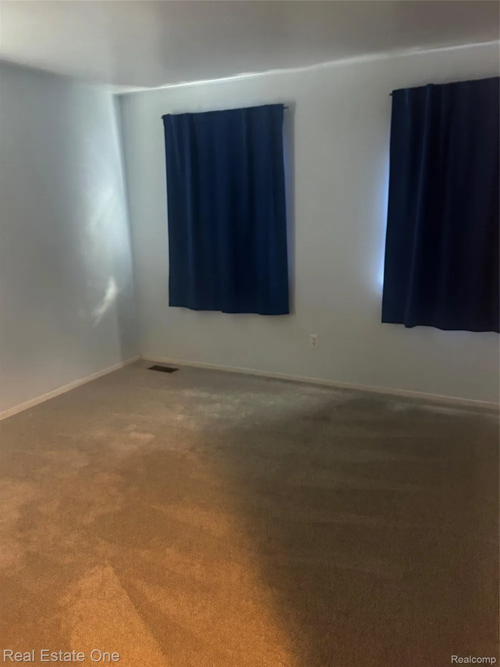 1417 Pond View Court Wixom City, MI 48393